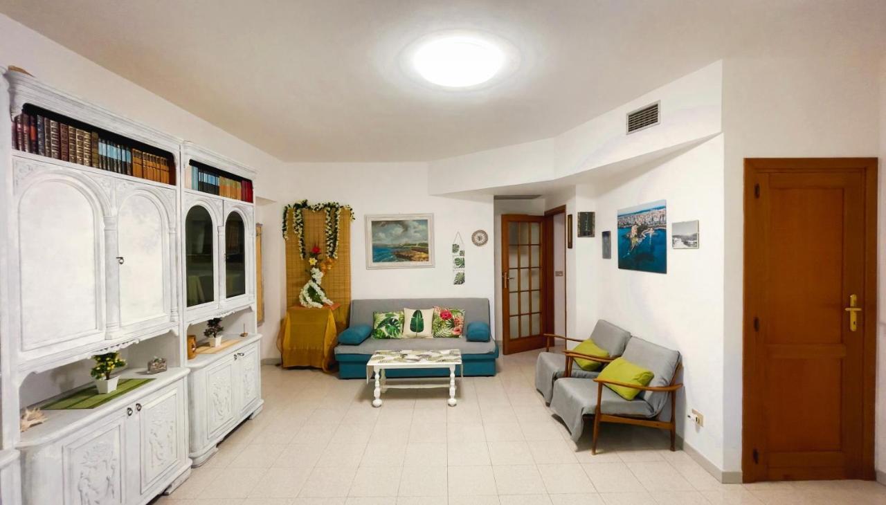 Villa L'Hibiscus Di Lucia Alghero Exterior foto